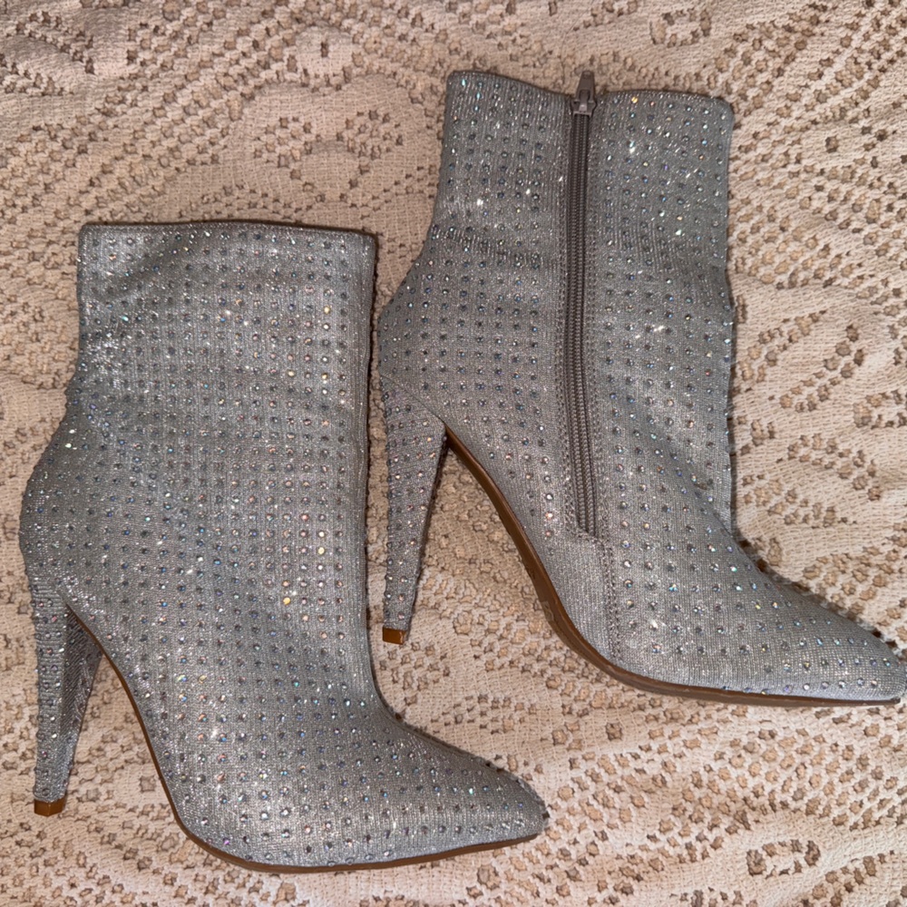 Elegant Silver Ankle Boots